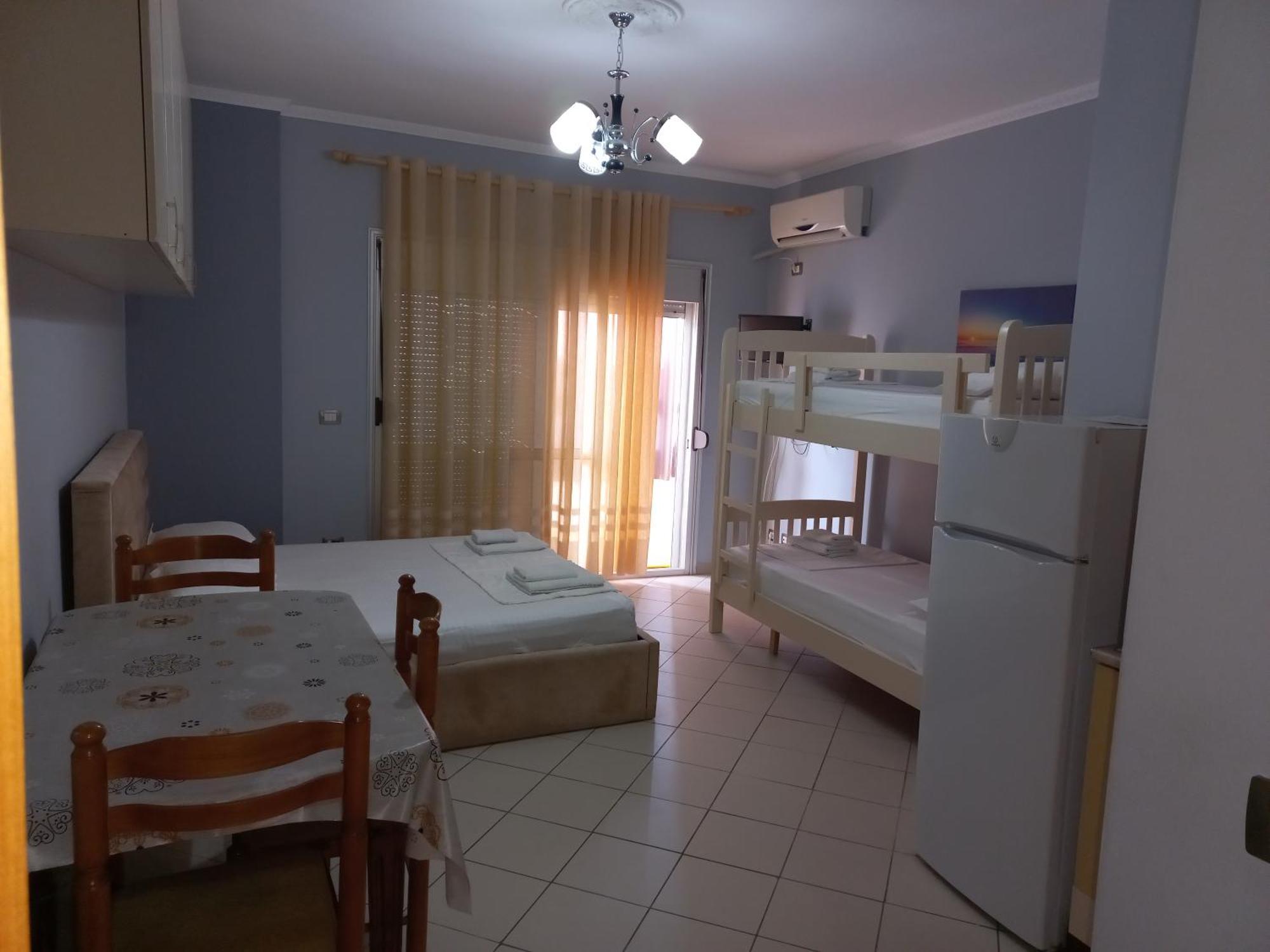 Lungomare Apartament Sea View Vlorë Zimmer foto
