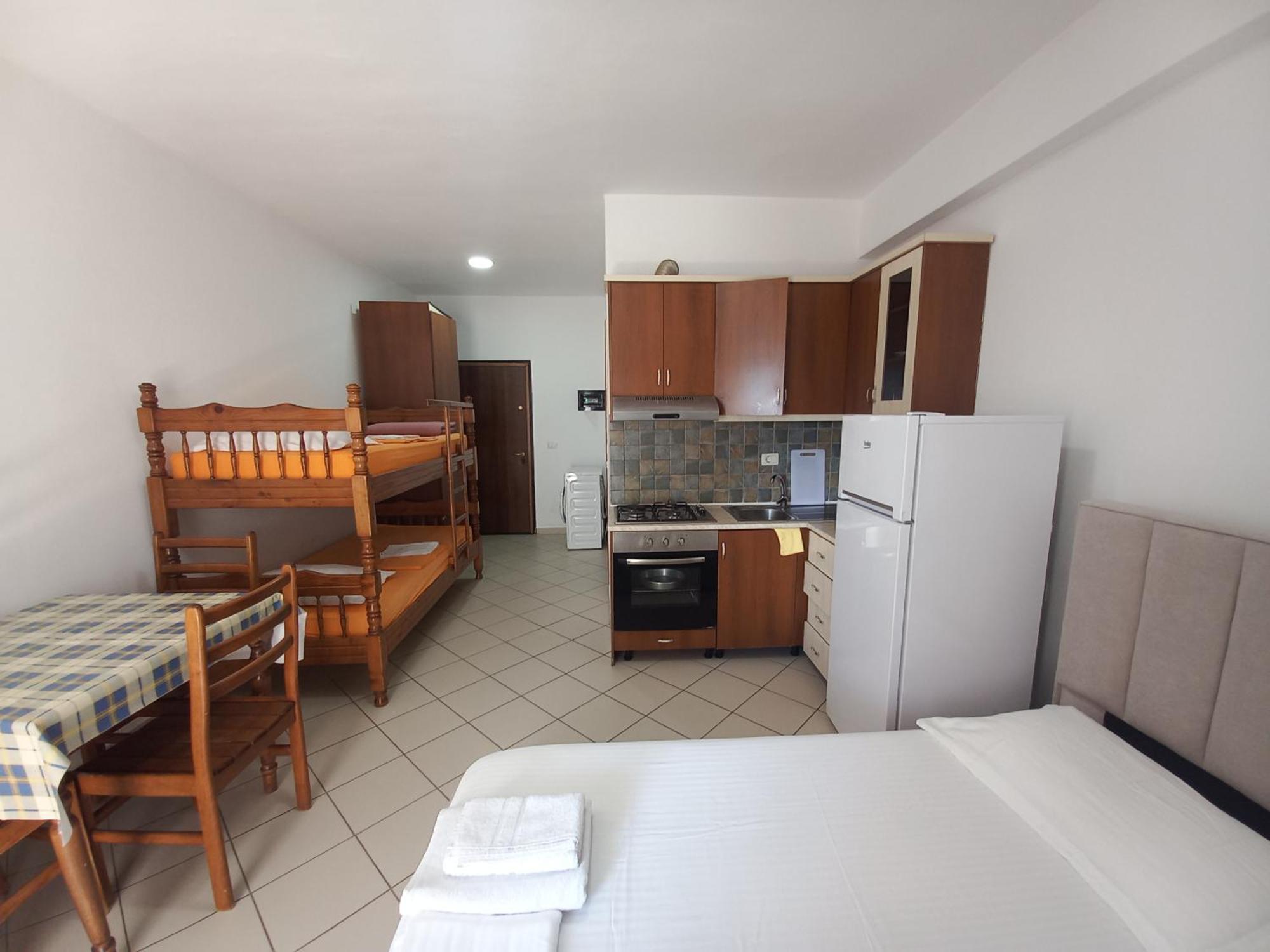 Lungomare Apartament Sea View Vlorë Zimmer foto