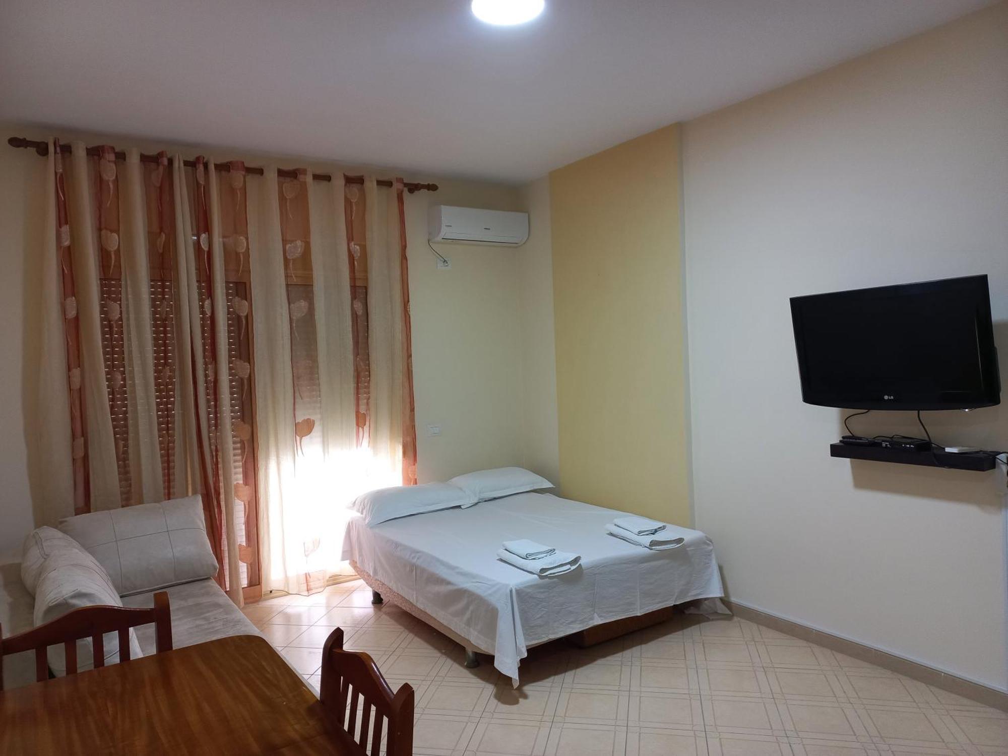 Lungomare Apartament Sea View Vlorë Zimmer foto